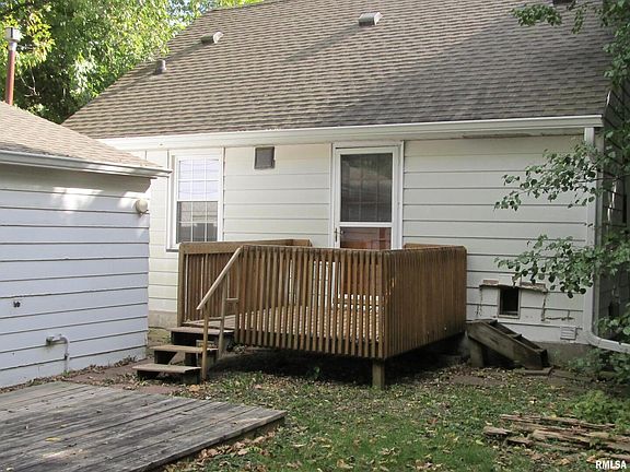3rd image of 1610 W 15th St