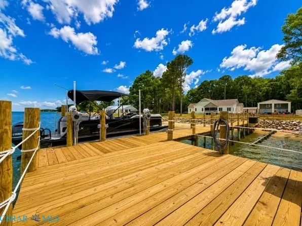 159 Shipwatch Ln, Reedville, VA 22539