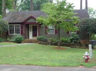 111 Creighton Ct, Cary, NC 27511