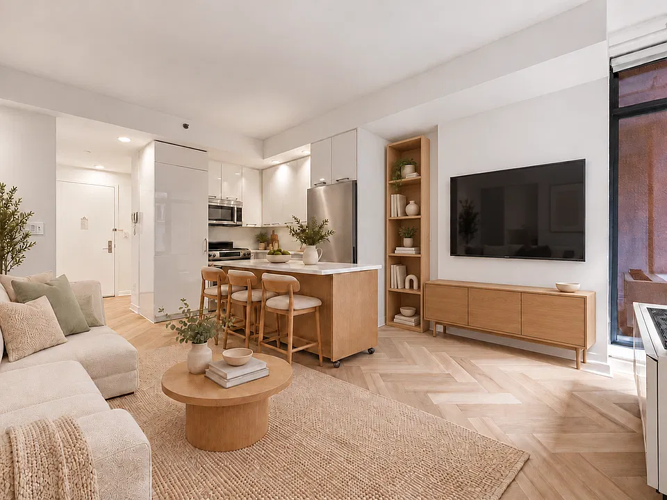 49 E 34th St #9B