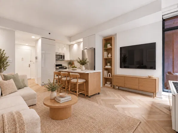 49 East 34th Street image 1 of 23
