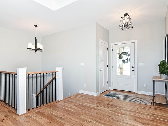 4th image of 14481 Keegan Ct