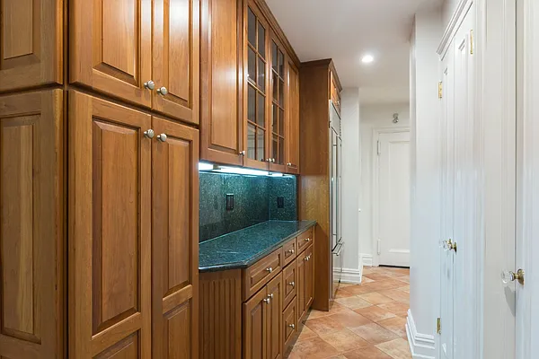 Rented by Waldstar Real Estate LLC | media 30