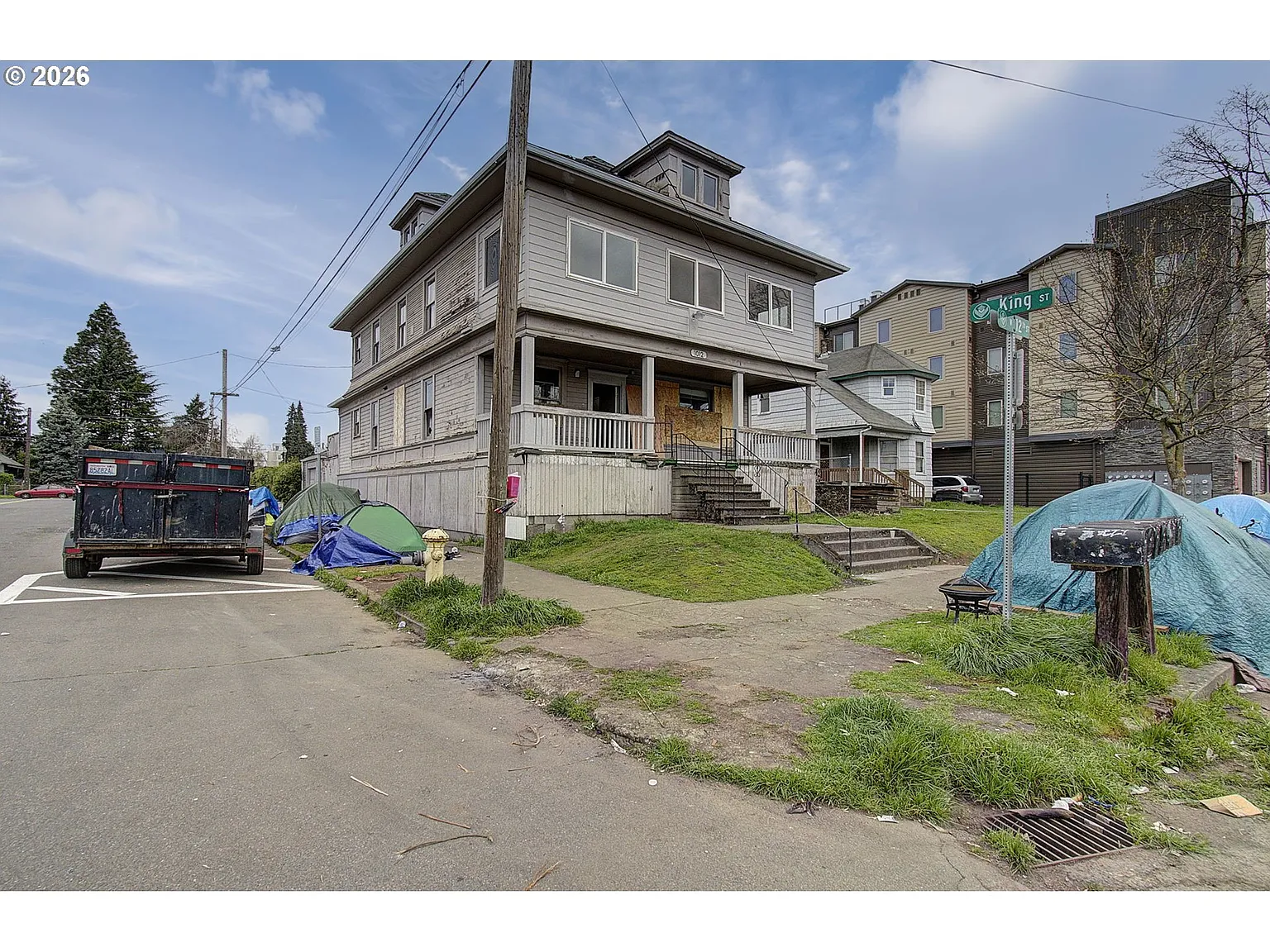 1012 W 12th St photo 1