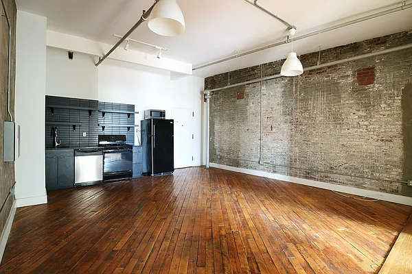 Rented by City Connections Realty | media 5