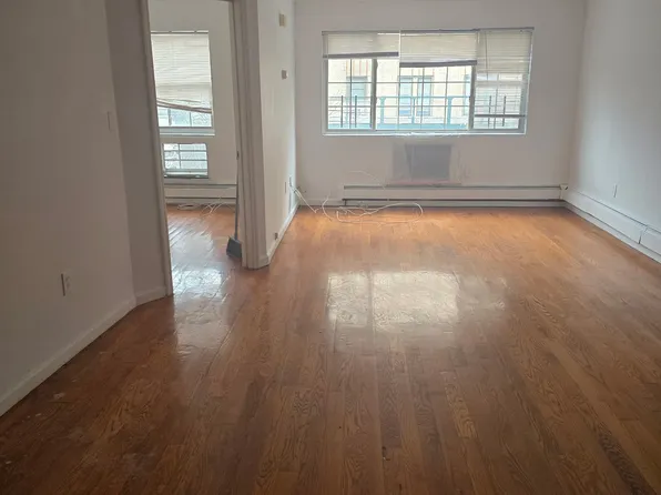 (undisclosed Address), Bronx, NY 10467