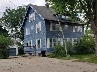 719 S Memorial Dr, Appleton, WI 54911