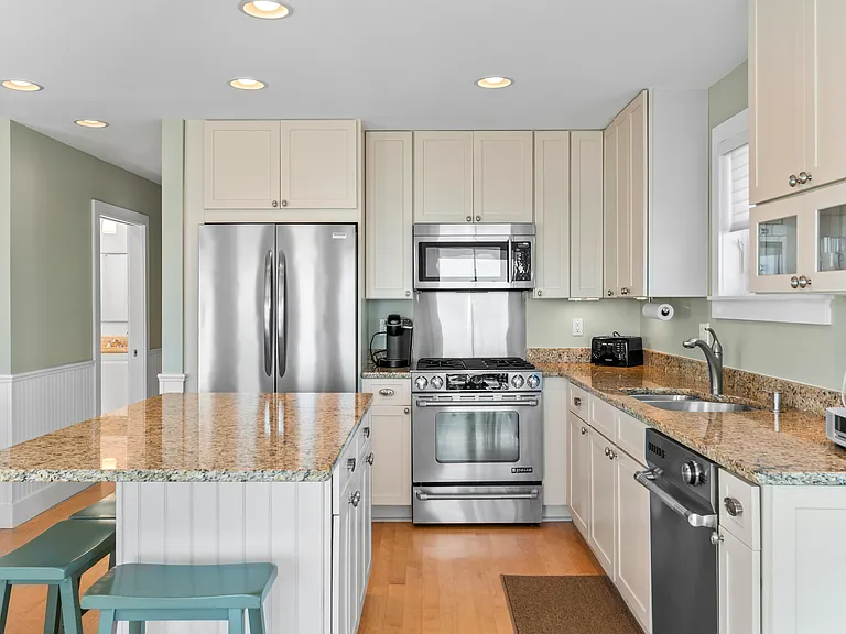 93 Long Beach Ave #1 — Photo 3