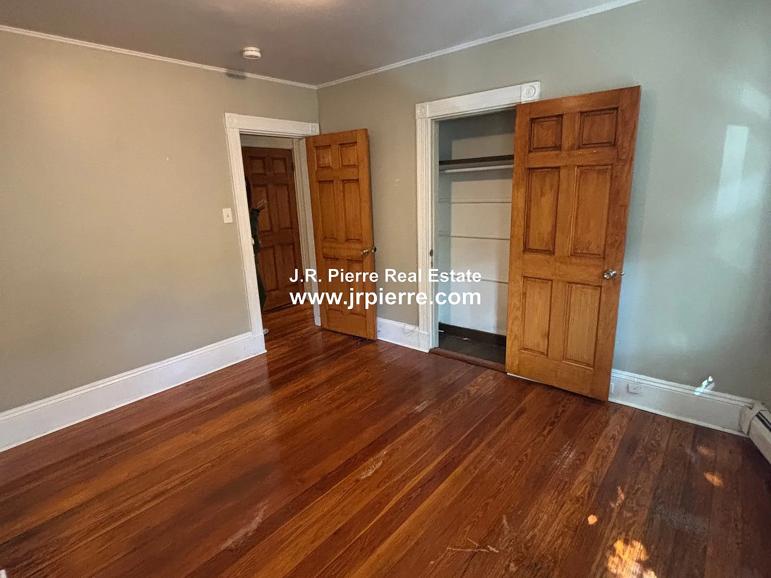 3 bed, 1.0 bath, 720 sqft, $3,800 — Photo 4