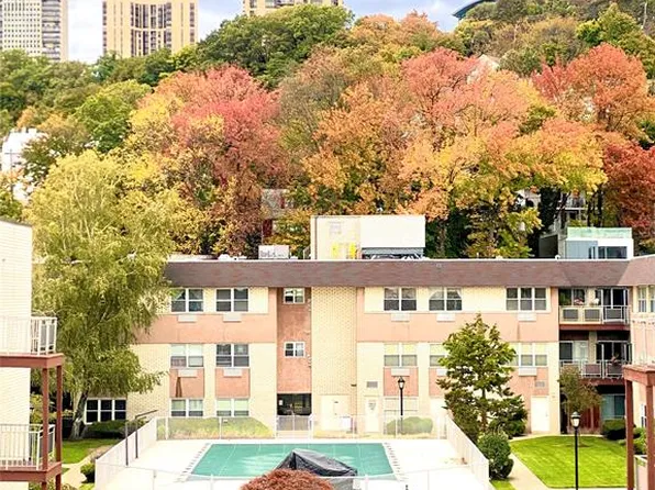 1111 River Rd APT H21, Edgewater, NJ 07020