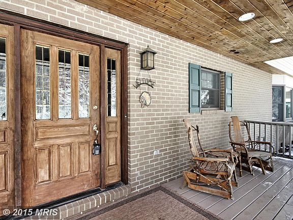 3rd image of 4826 Spruce Ave