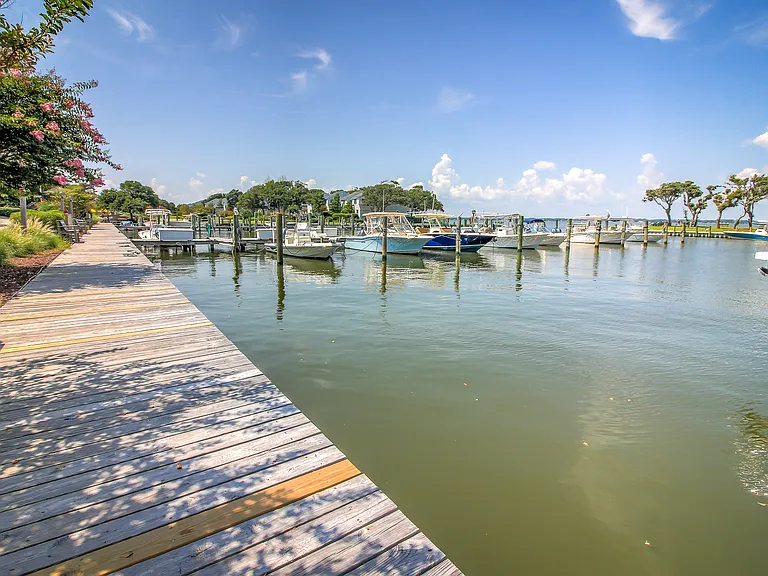 590 Marina Dr #1-D22 — Photo 15
