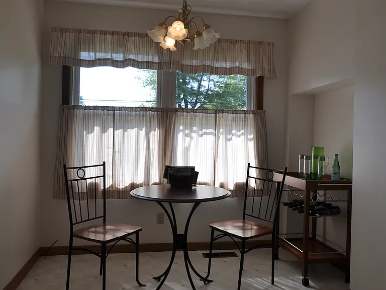 200A N Smith Rd #A — Photo 7