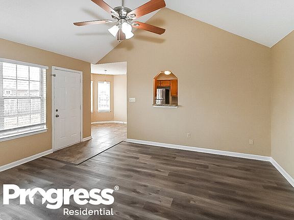 5th image of 7380 Jennifer Dr