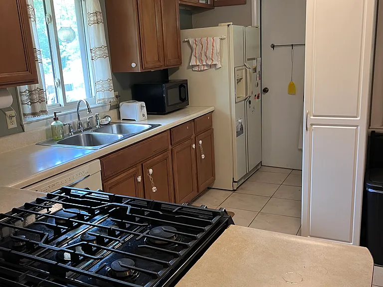 409 Conley Dr — Photo 11