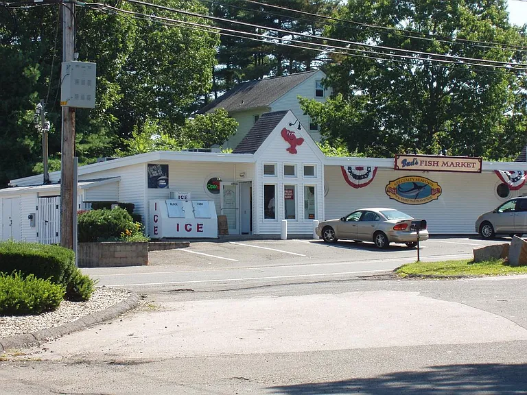 About a 100 yard walk to Bud's Fish Market.