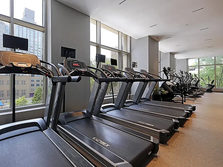 175 W 60th St #35D — Photo 10