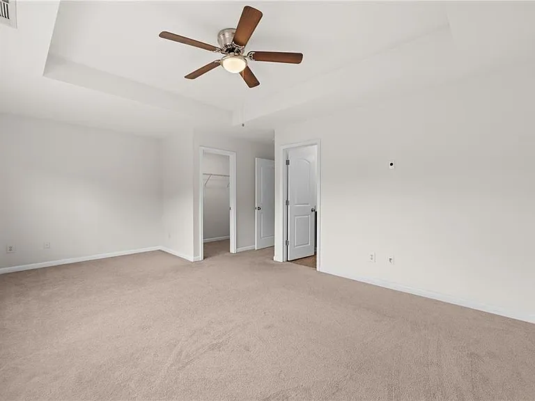 1058 Treymont Ln — Photo 24