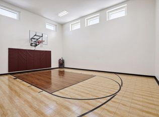 16418 Dryden Rd, Lakeville, MN 55044