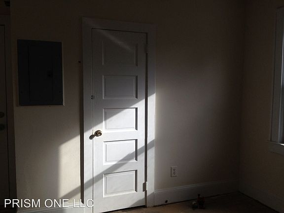3rd image of 529 S Olden Ave #2
