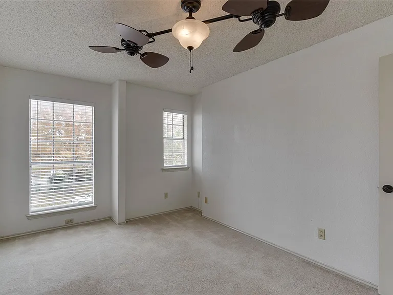 13210 Marrero Dr — Photo 23