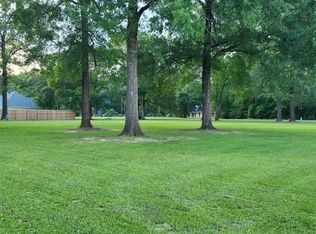 18030 Frenchtown Acres Dr, Greenwell Springs, LA 70739
