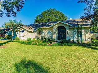2902 Clubhouse Dr, Plant City, FL 33566