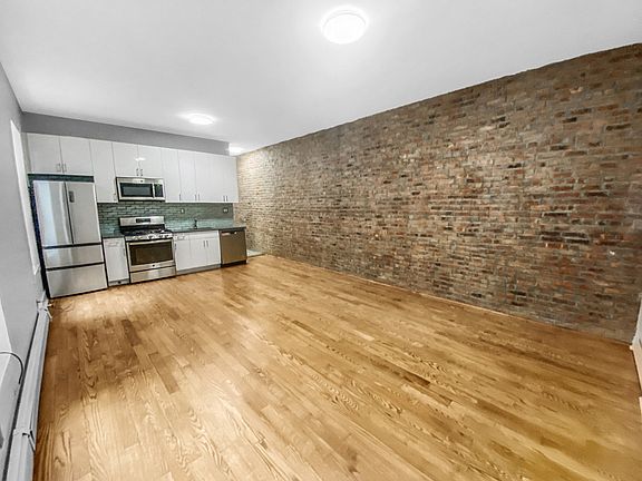 3rd image of 2532 Bedford Ave APT 1