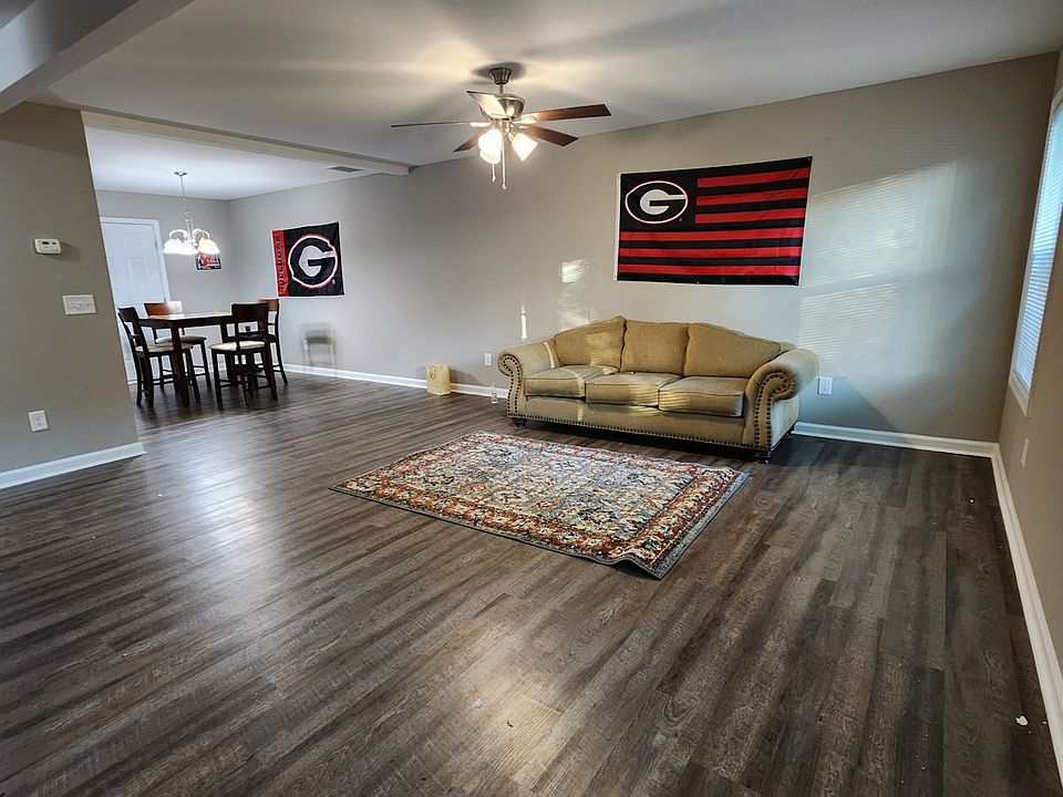 1st image of 362 Washington Dr #4