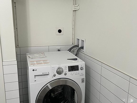 5th image of 6917 California Ave SW APT 108