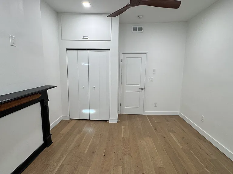1047 Riverside Ave — Photo 7