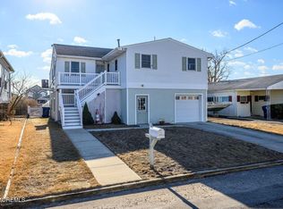 137 S Forecastle Dr, Little Egg Harbor, NJ 08087
