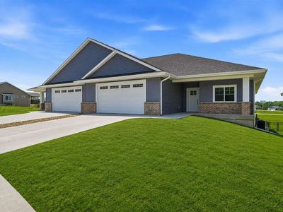 215A Timberline Ter, Kalona, IA, 52247