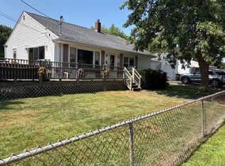 126 King St, Blackstone, MA 01504