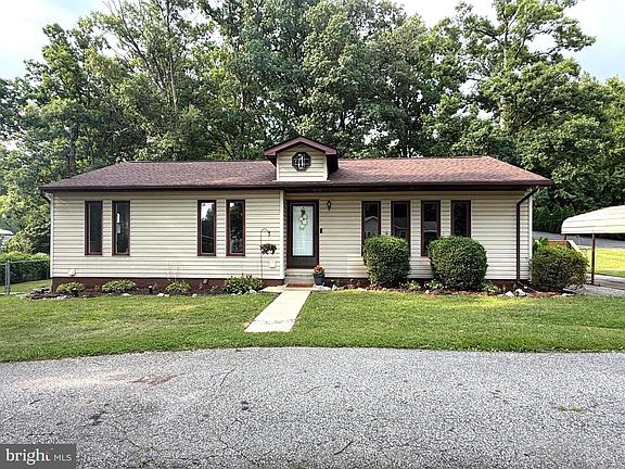 2nd image of 1418 Spring Ave