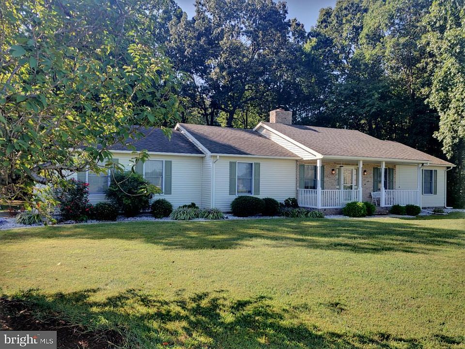 1st image of 1356 Bloomfield Dr
