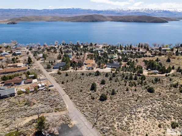 2006 Goldfield Dr, Gardnerville, NV 89410