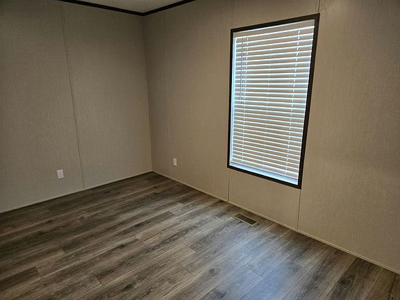 5th image of 4201 Clark Ln #21