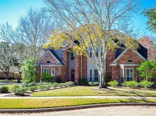 207 Mill Trail Ct, Sugar Land, TX 77498