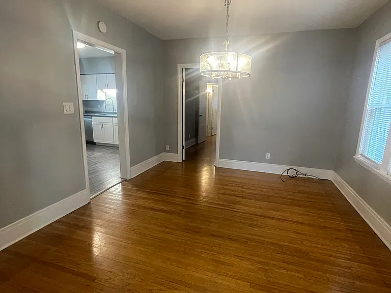 65 N Park Ave #1 — Photo 9