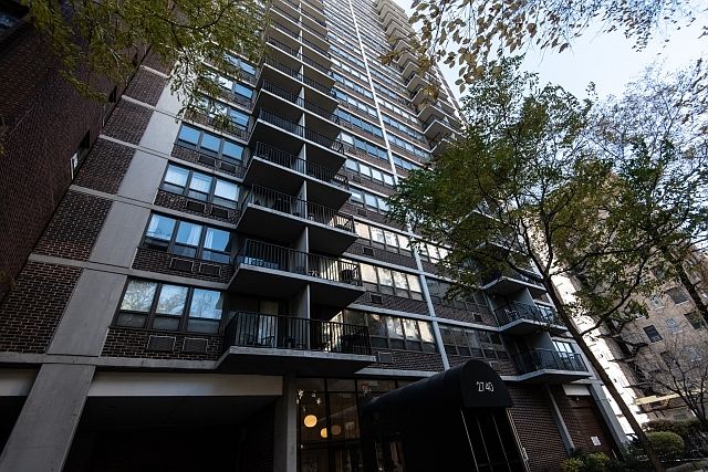 1st image of 2740 N Pine Grove Ave APT 15E