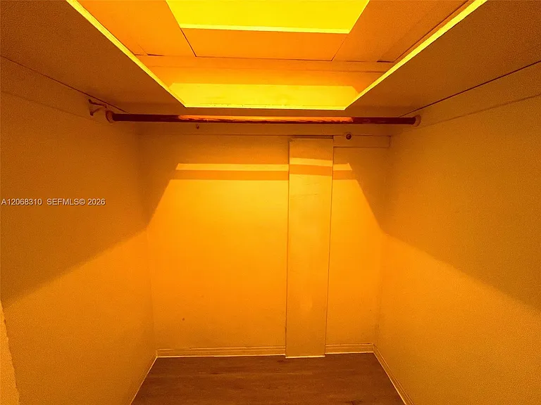 1250 S Alhambra Cir #7 — Photo 16