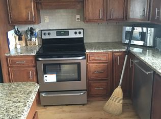 11 Cable St, Wells, ME 04090