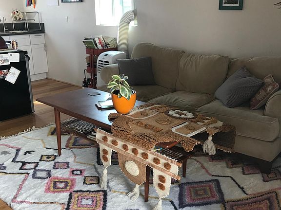 4th image of 4038 Somers Ave #4038