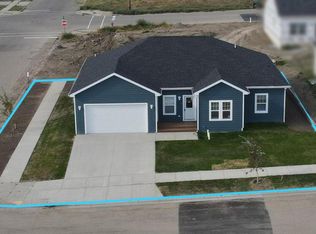 3738 Rocky Wagon St, Williston, ND 58801