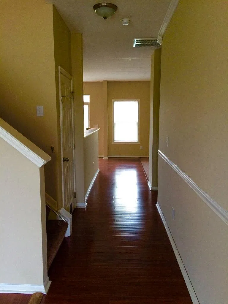 484 Fullers Circle — Photo 3