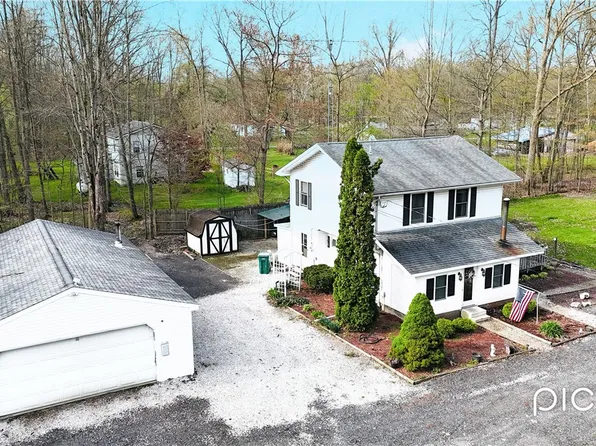 1597 Lakeview Rd, Jamestown, PA 16134