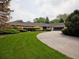 1S721 Meadow Ln, Lombard, IL