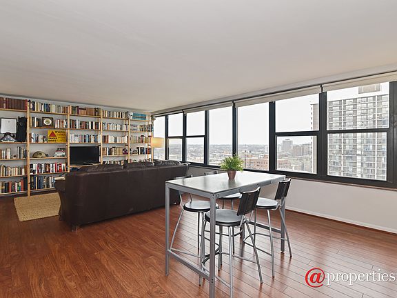 Living Room / Dining Room