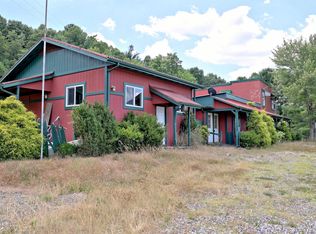 2272 Julia Simpkins Rd, Hiwassee, VA 24347